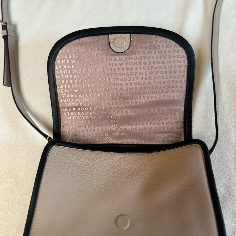Kate Spade Ivy Crossbody Bag in Rose Cloud - Picture 6 of 9